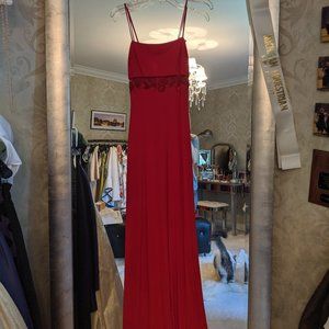 Rimini by Show Red Formal Gown Sz 4 Jr